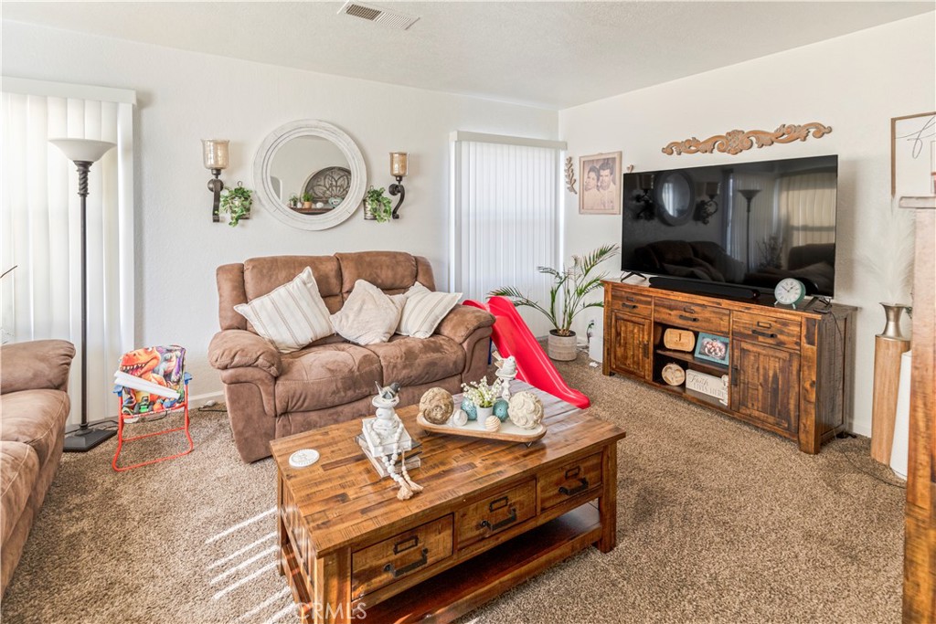 355 East Main Street Merced, CA 95340 - Photo 4 of 29