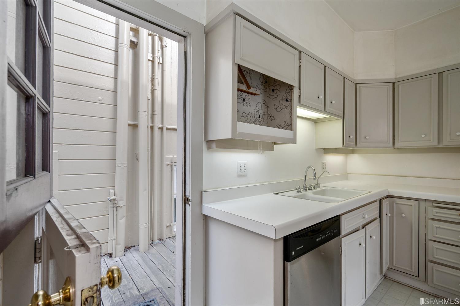 1960 Baker Street San Francisco, CA 94115 - Photo 28 of 90