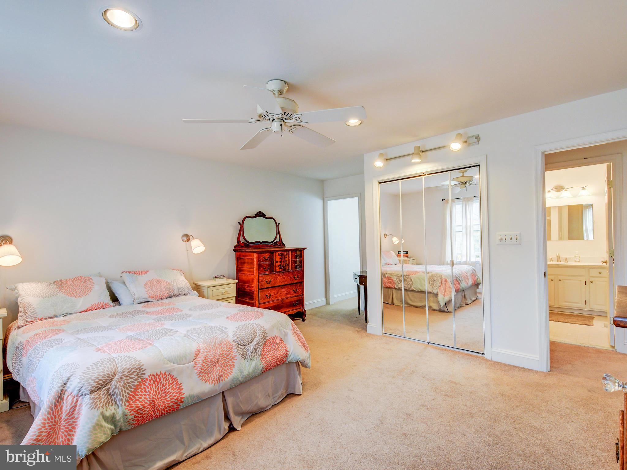 12314 Timber Grove Road Reisterstown, MD 21136 - Photo 24 of 42 Mirrored Closet with lots of space!
