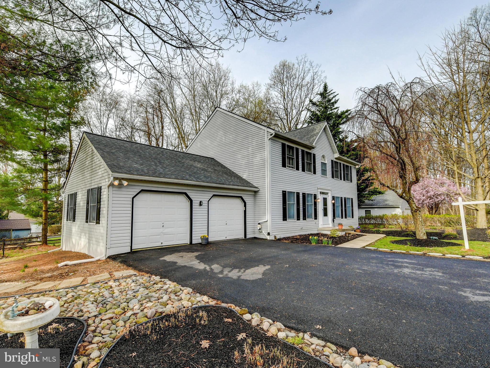 12314 Timber Grove Road Reisterstown, MD 21136 - Photo 5 of 42 Roof replaced in 2017 / 2 car garage