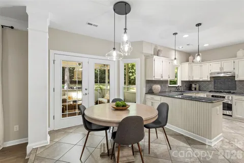 $699,000 | 10701 Spring Camp Way, Charlotte, NC 28277