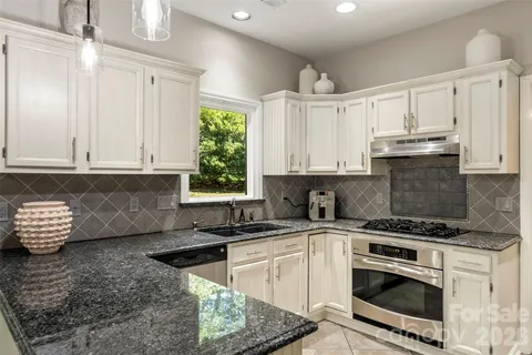 $699,000 | 10701 Spring Camp Way, Charlotte, NC 28277