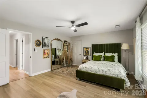 $699,000 | 10701 Spring Camp Way, Charlotte, NC 28277