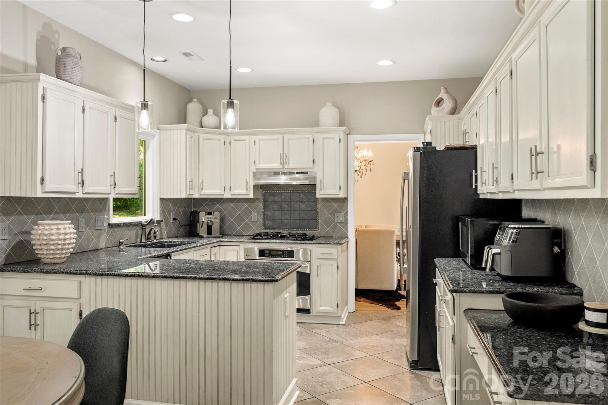 10701 Spring Camp Way Charlotte, NC 28277 - Photo 8 of 37