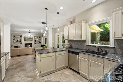 $725,000 | 10701 Spring Camp Way, Charlotte, NC 28277