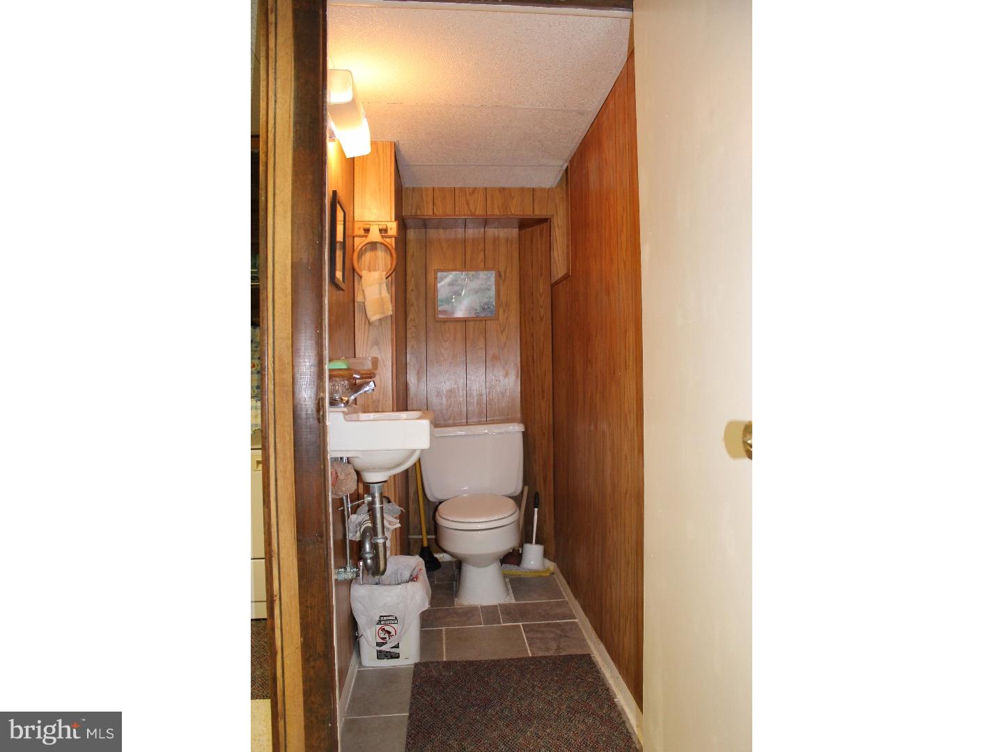 106 Rockglen Road Wynnewood, PA 19096 - Photo 19 of 21 Gallery Image 19