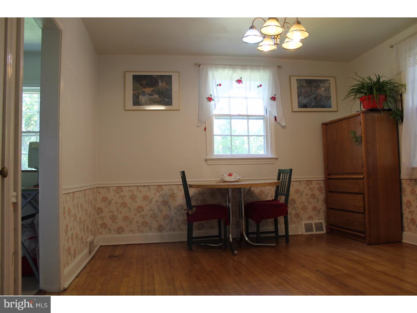 106 Rockglen Road Wynnewood, PA 19096 - Photo 8 of 21 Gallery Image 8