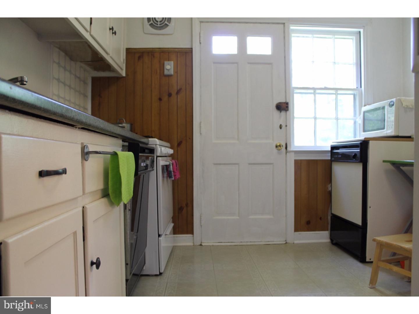 106 Rockglen Road Wynnewood, PA 19096 - Photo 10 of 21 Gallery Image 10