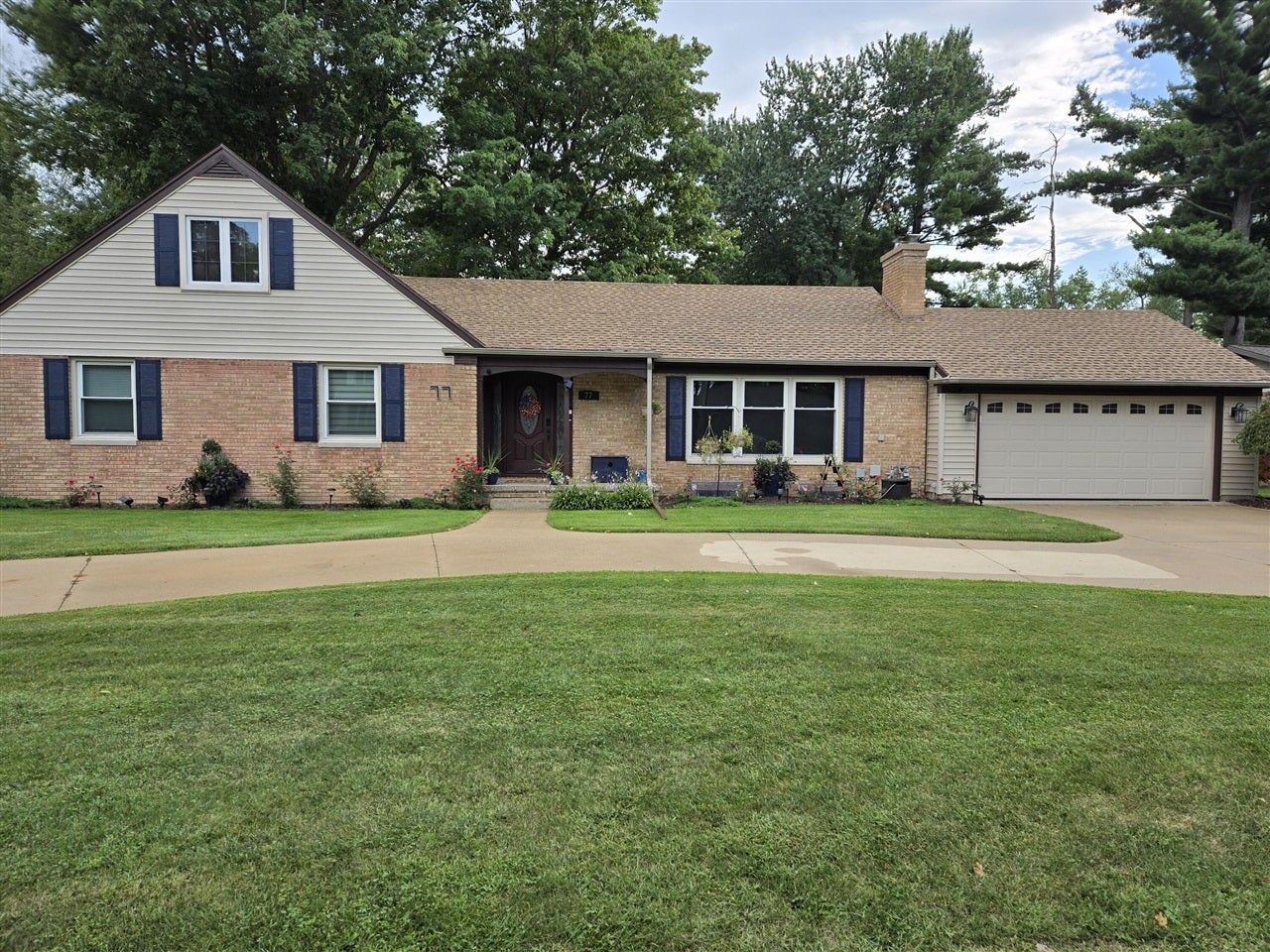 77 Maple Lane Coldwater, MI 49036 - Photo 2 of 44 Gallery Image 2