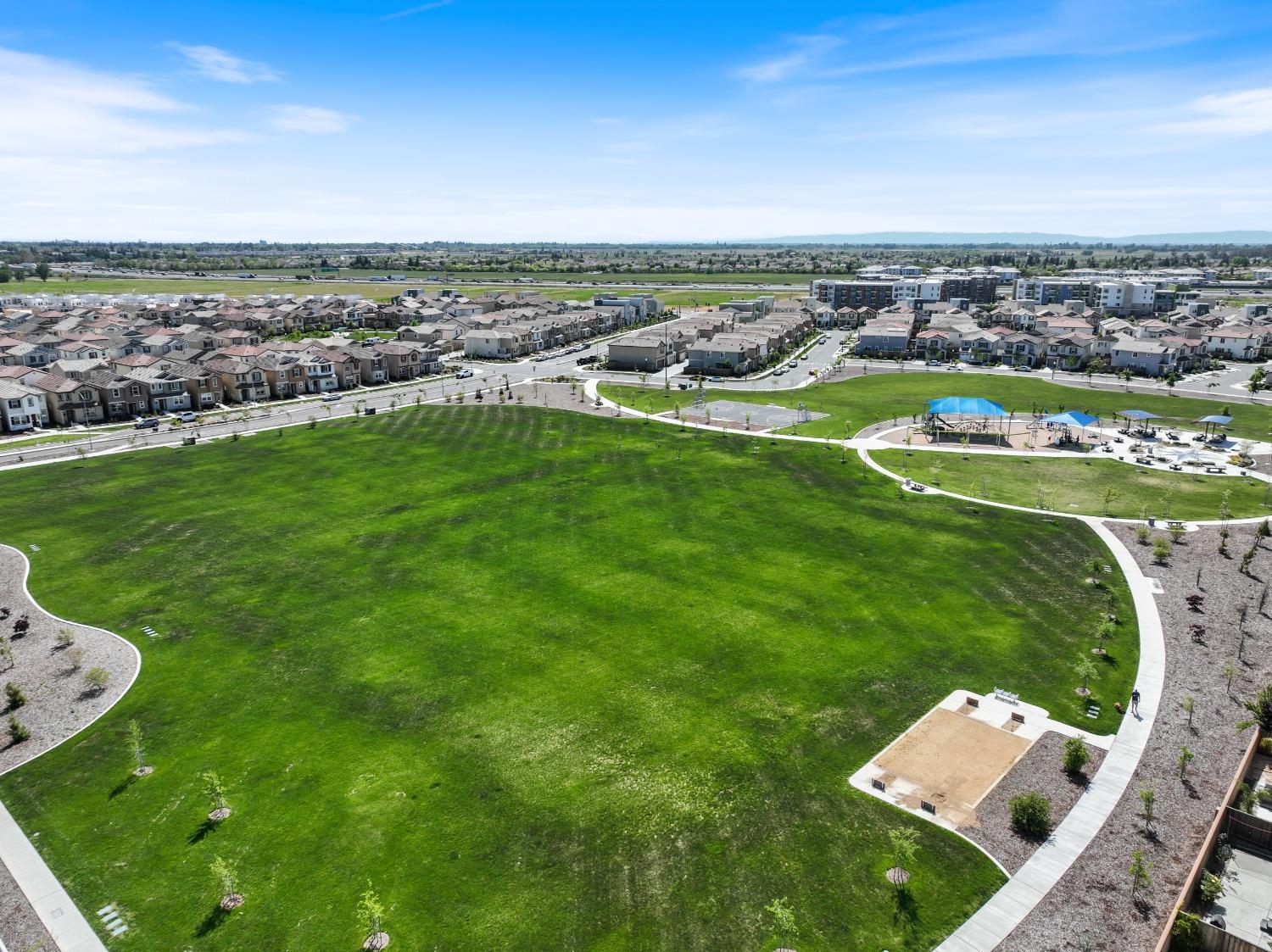 3781 Samuelson Way Sacramento, CA 95834 - Photo 35 of 42 a view of a city from a terrace