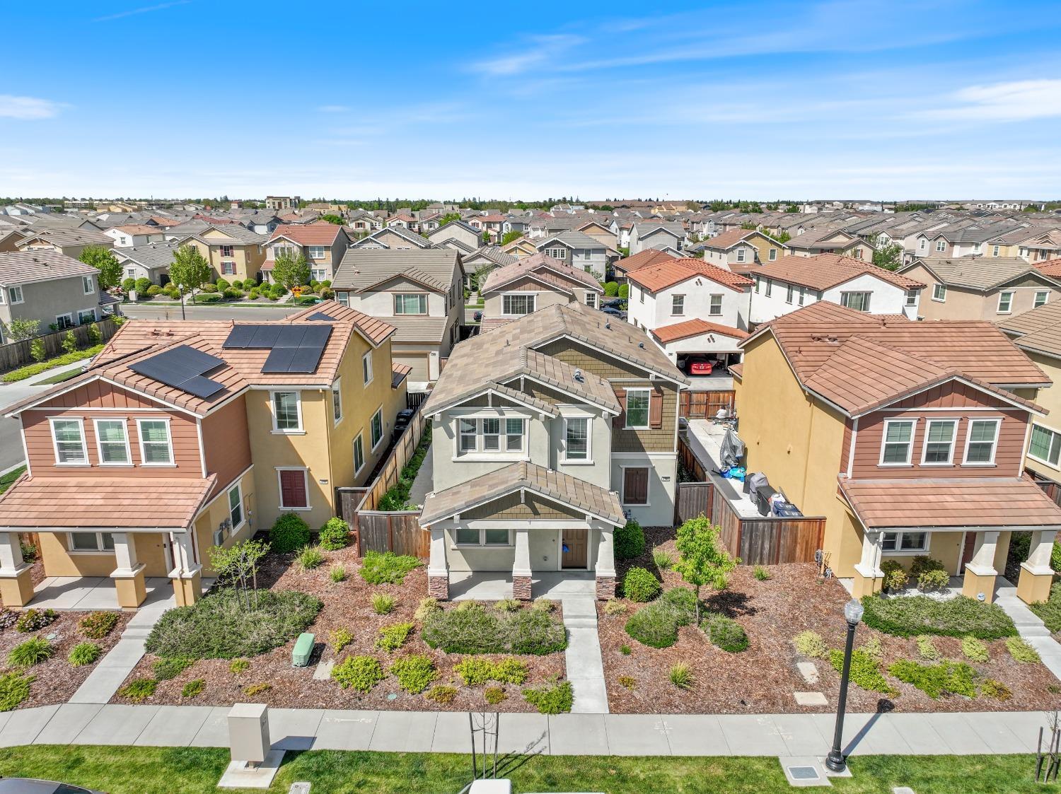 3781 Samuelson Way Sacramento, CA 95834 - Photo 39 of 42 an aerial view of a residential apartment building in front of a yard