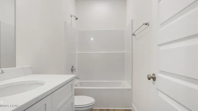 $407,500 | 135 Dama Del Mar Way, Panama City Beach, FL 32407