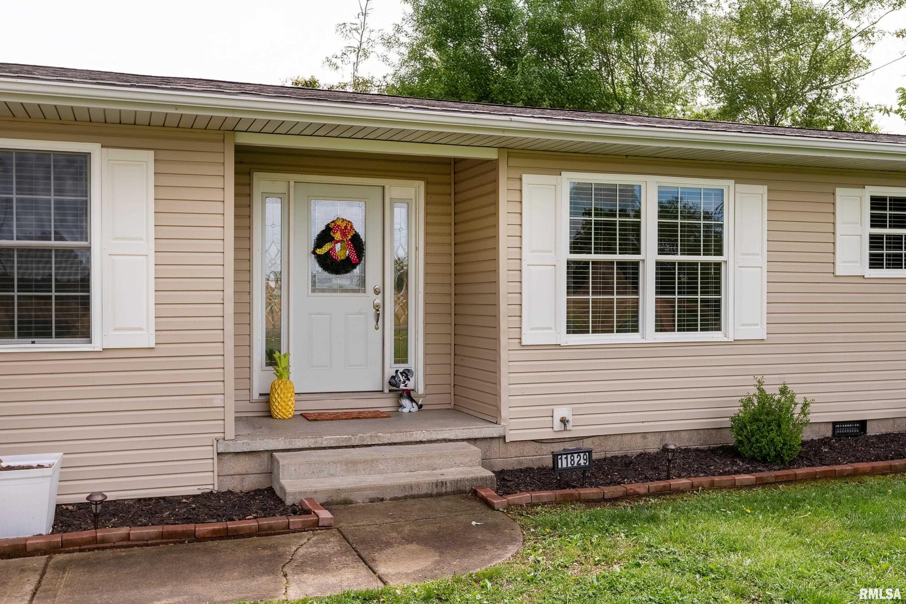 11829 Songbird Road Marion, IL 62959 - Photo 2 of 35