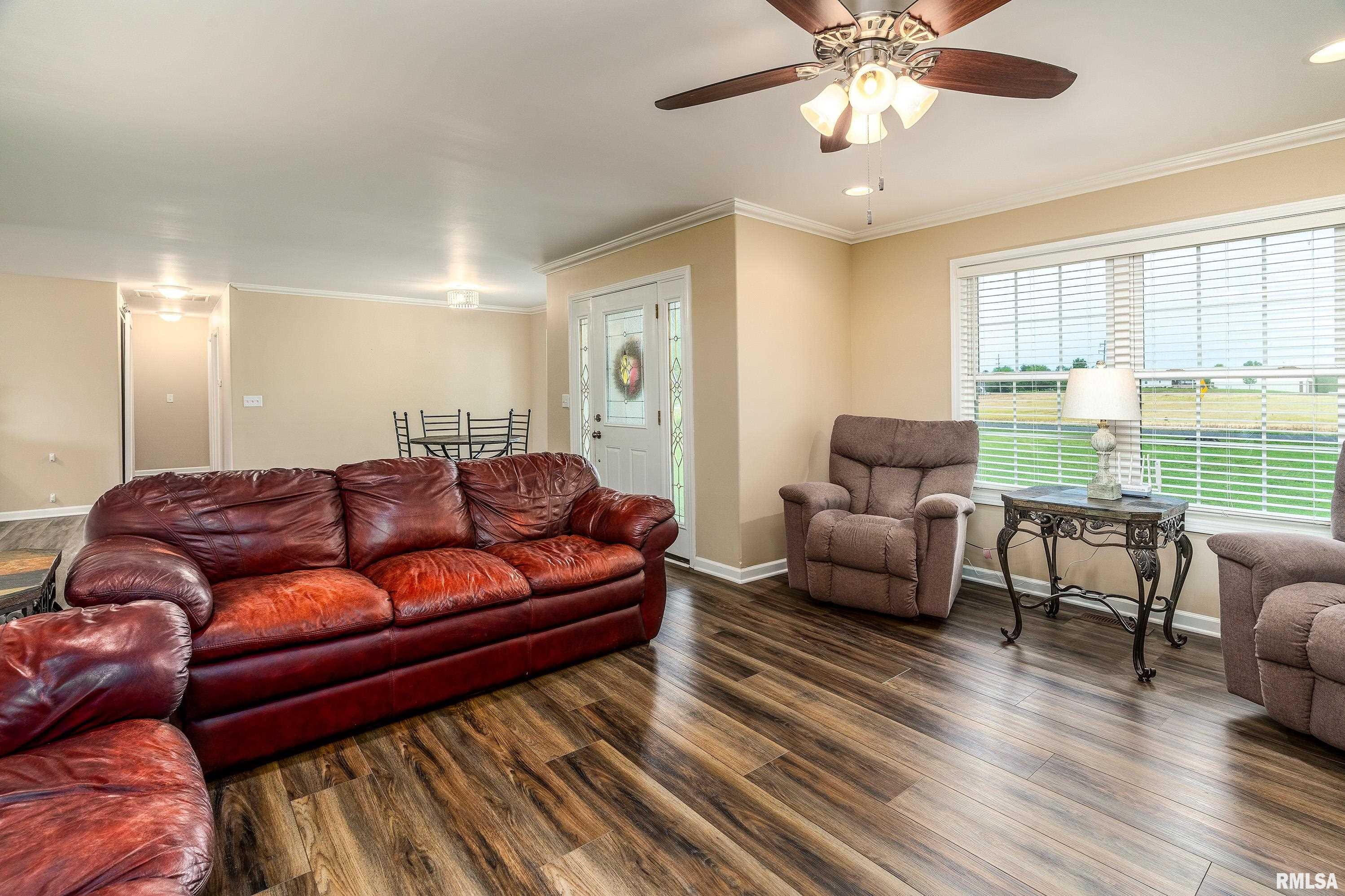 11829 Songbird Road Marion, IL 62959 - Photo 5 of 35