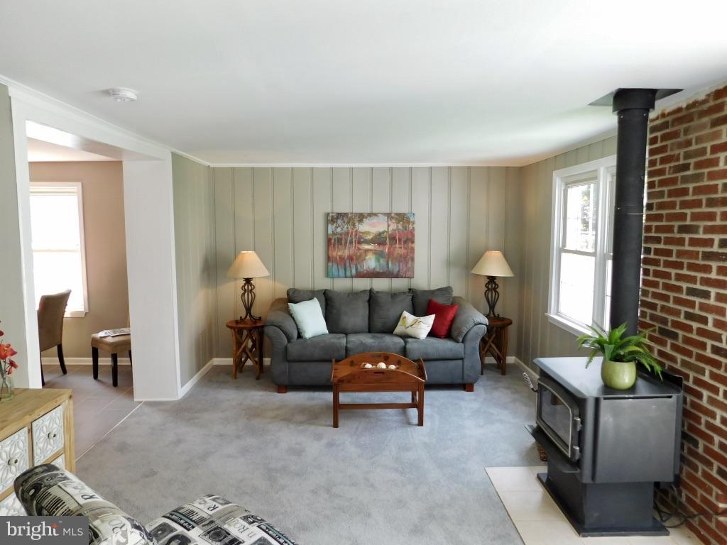 15 Midship Road Baltimore, MD 21222 - Photo 11 of 29 Family Room