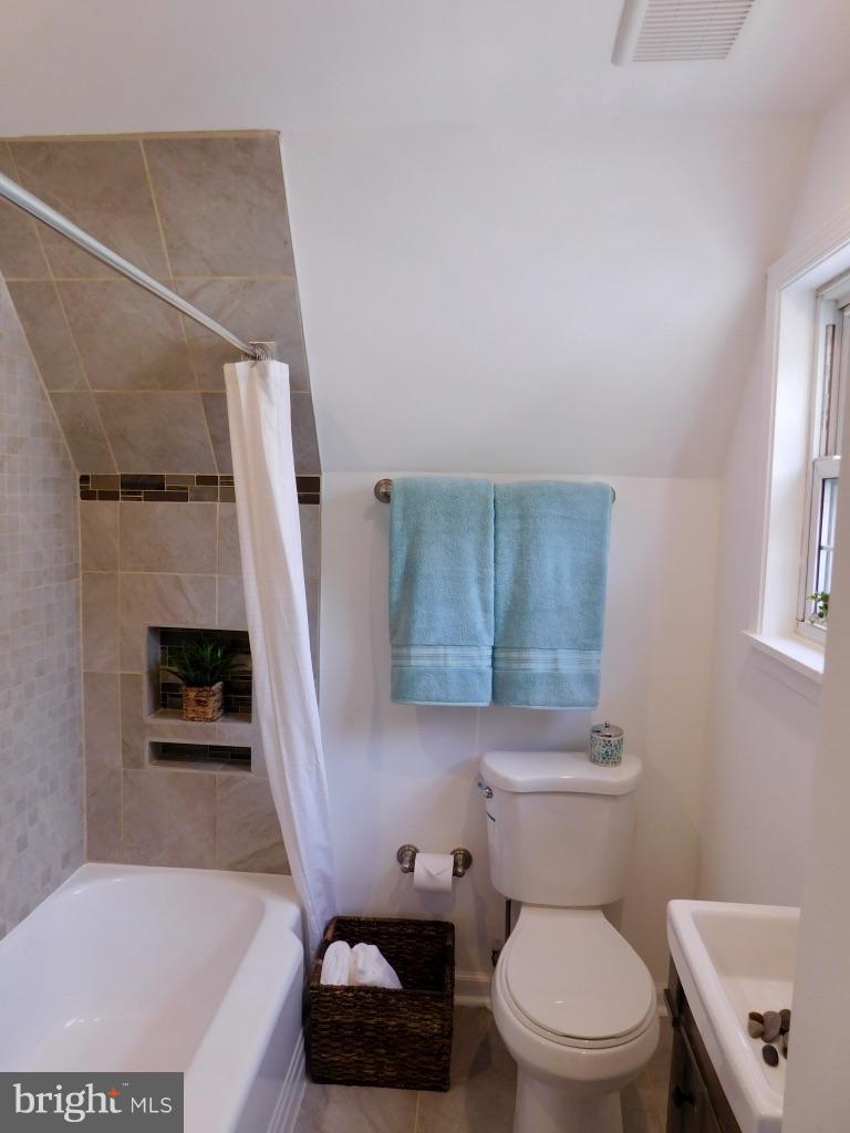 15 Midship Road Baltimore, MD 21222 - Photo 13 of 29 Bath