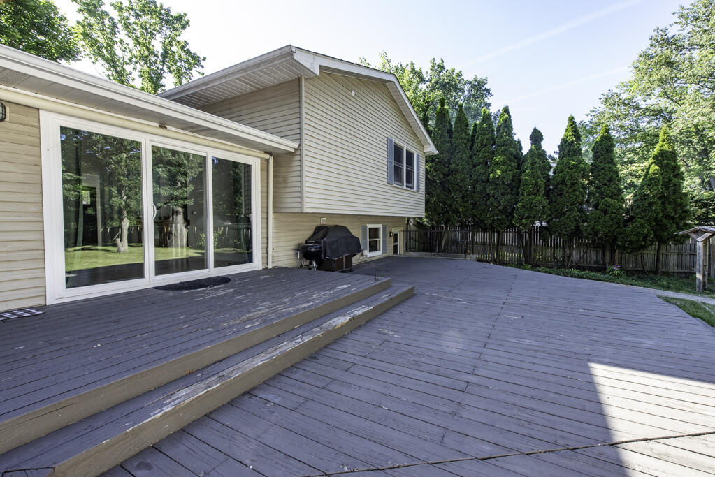11211 8th Avenue Pleasant Prairie, WI 53158 - Photo 27 of 35 DSC_6674