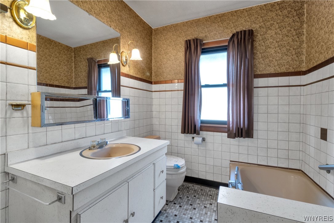 1062 Tifft Street Buffalo, NY 14220 - Photo 27 of 45