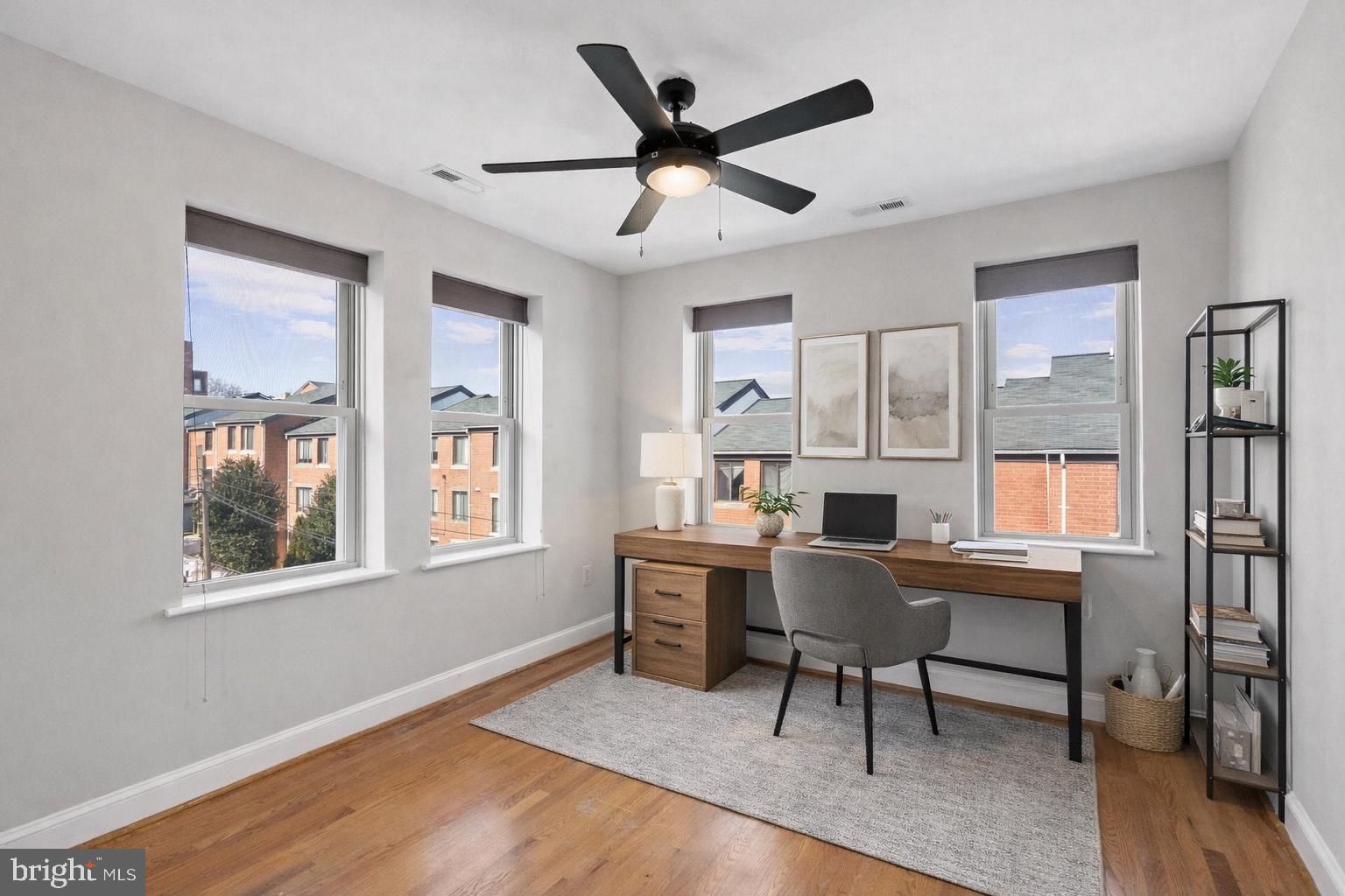 1427 Chapin Street Northwest, Unit 306 Washington, DC 20009 - Photo 18 of 39