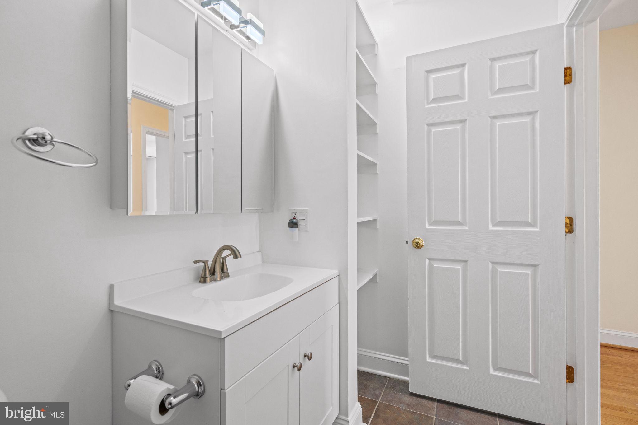 1427 Chapin Street Northwest, Unit 306 Washington, DC 20009 - Photo 29 of 39