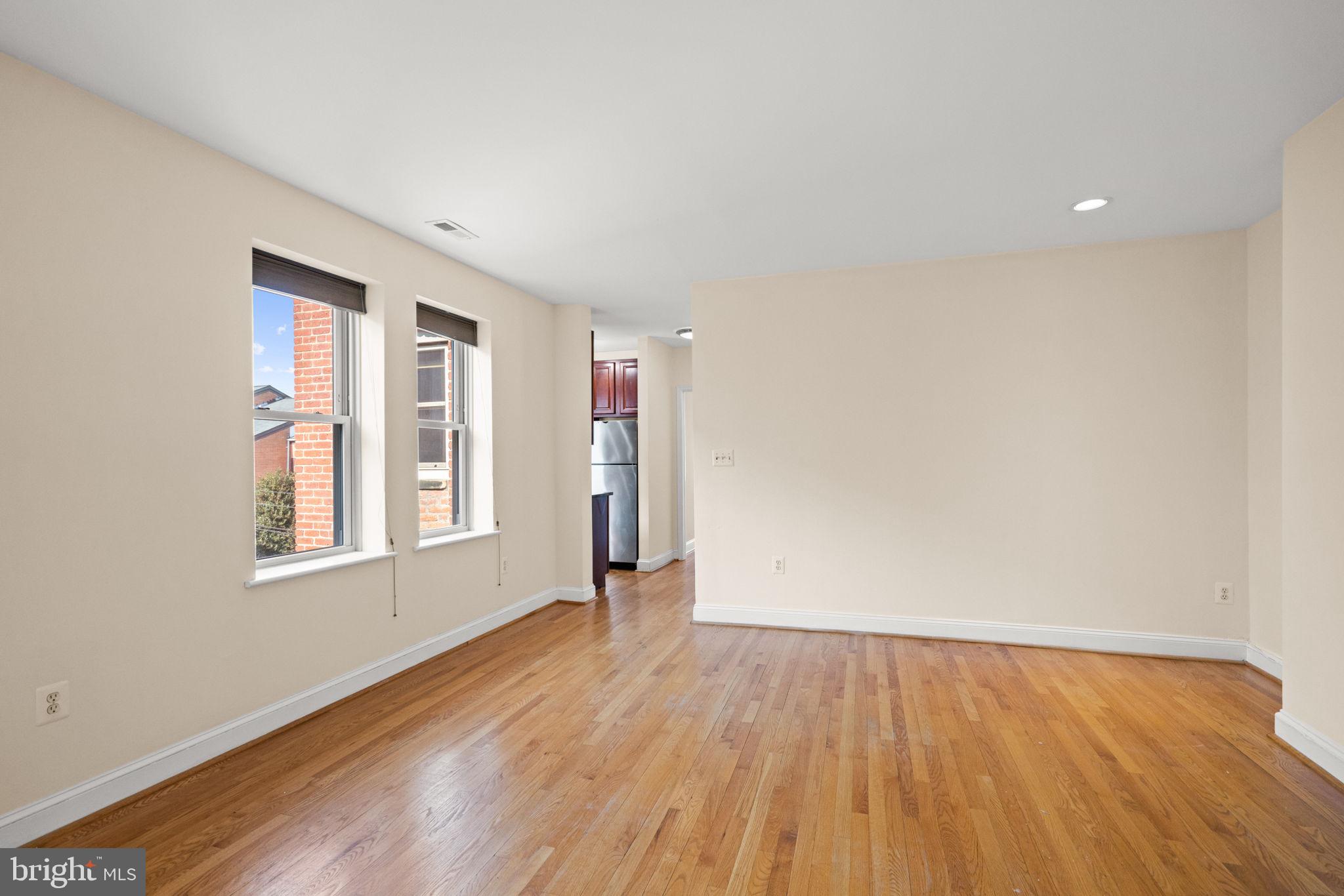 1427 Chapin Street Northwest, Unit 306 Washington, DC 20009 - Photo 8 of 39