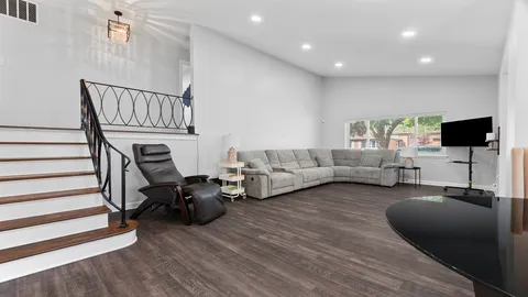 $540,000 | 9517 Lavergne Avenue, Skokie, IL 60077