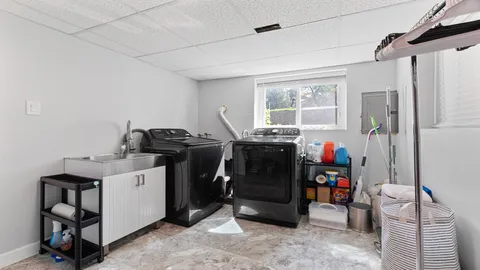 $540,000 | 9517 Lavergne Avenue, Skokie, IL 60077