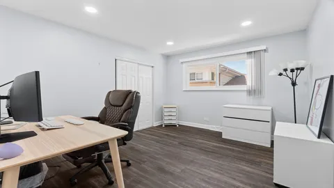$540,000 | 9517 Lavergne Avenue, Skokie, IL 60077