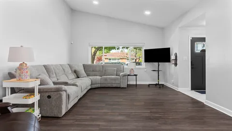 $540,000 | 9517 Lavergne Avenue, Skokie, IL 60077