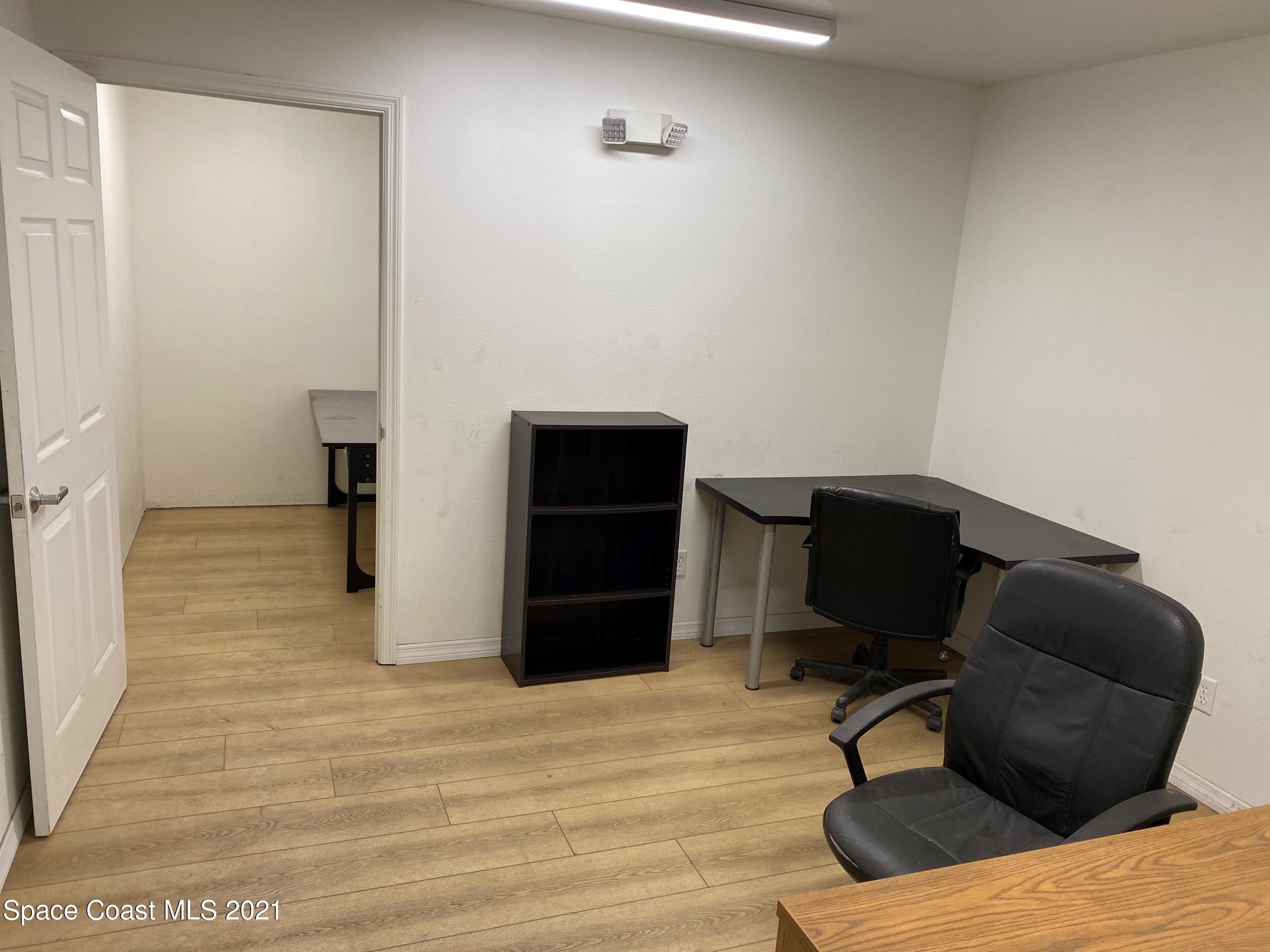 834 Washburn Road Melbourne, FL 32934 - Photo 6 of 7 Office 2