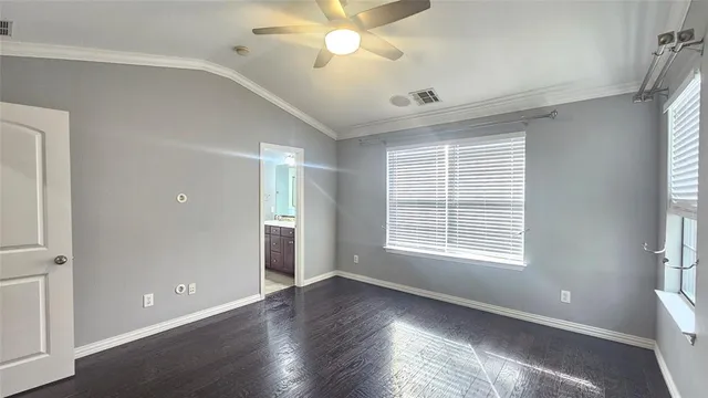 $2,950 | 1424 Biltmore Lane, Irving, TX 75063