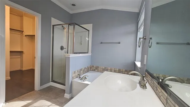 $2,950 | 1424 Biltmore Lane, Irving, TX 75063