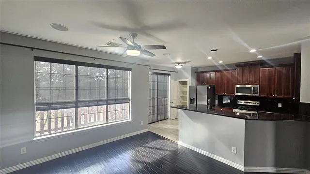 $2,950 | 1424 Biltmore Lane, Irving, TX 75063