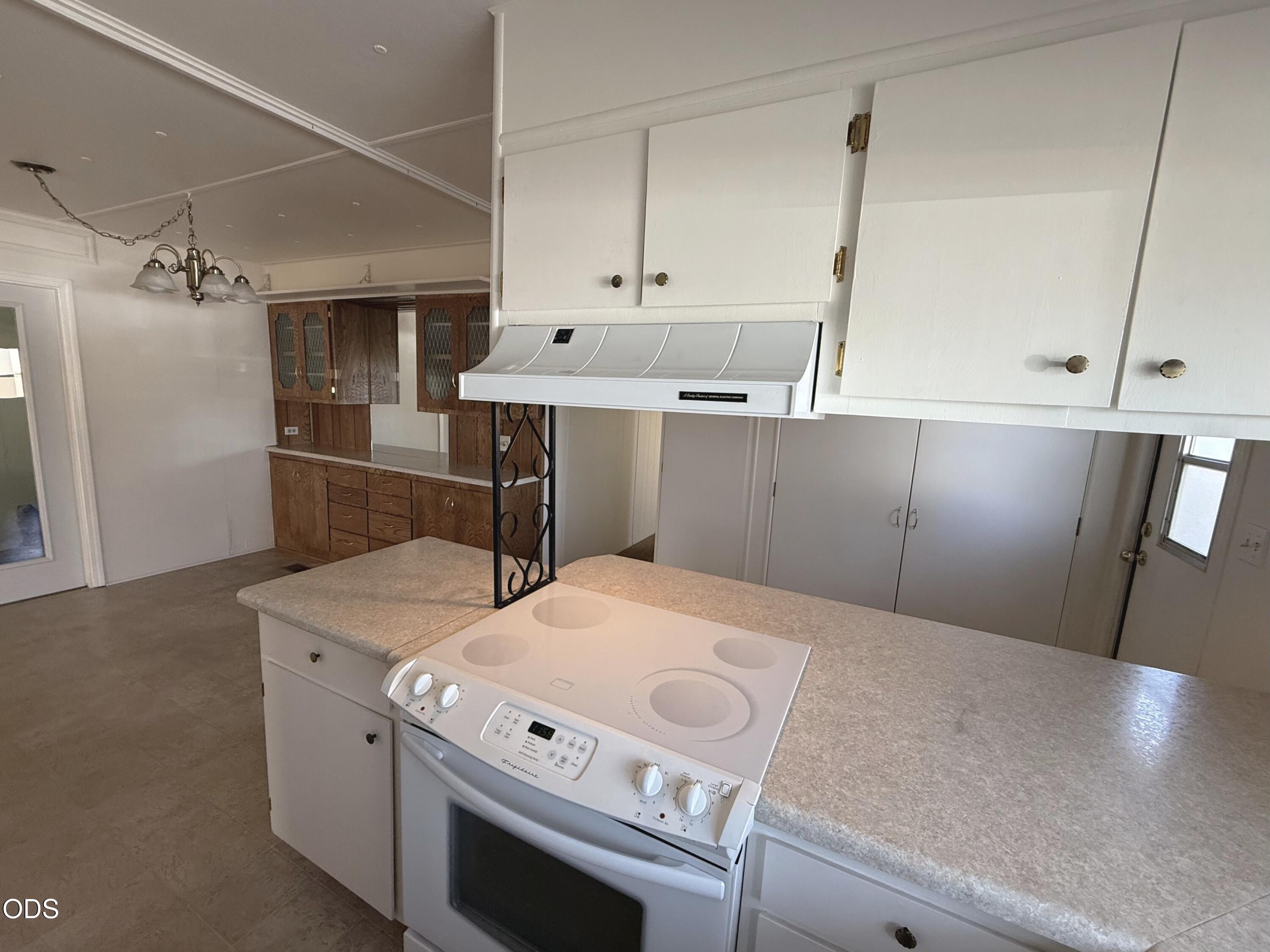 2252 Table Rock Road, Unit SPC 143 Medford, OR 97501 - Photo 5 of 12