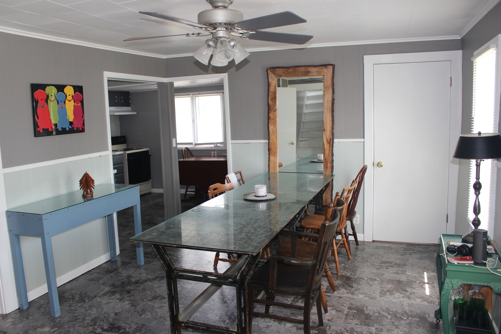216 South Grant Street Clinton, IL 61727 - Photo 8 of 29 a view of a dining room with furniture