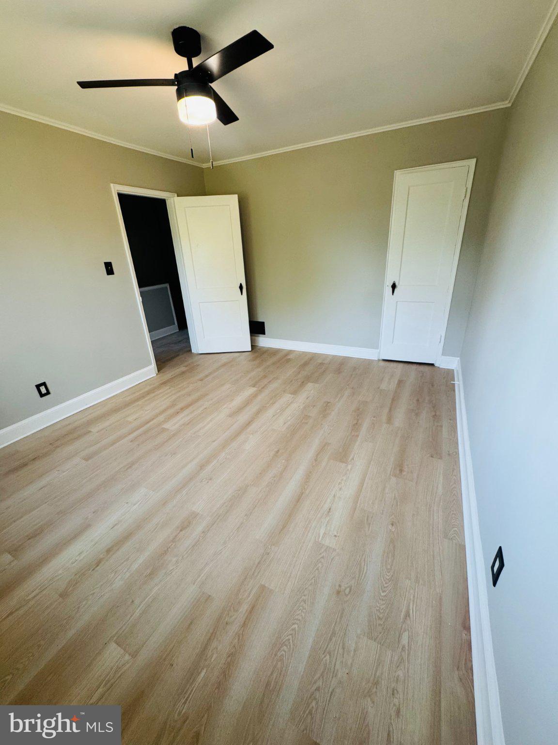 818 Bradhurst Road Baltimore, MD 21212 - Photo 3 of 5 Bright and airy room with modern charm.