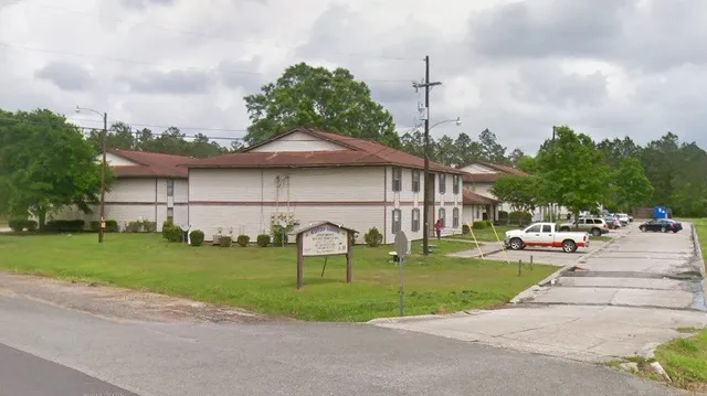 $489 | 1601 West 4th Street, Dequincy, LA 70633
