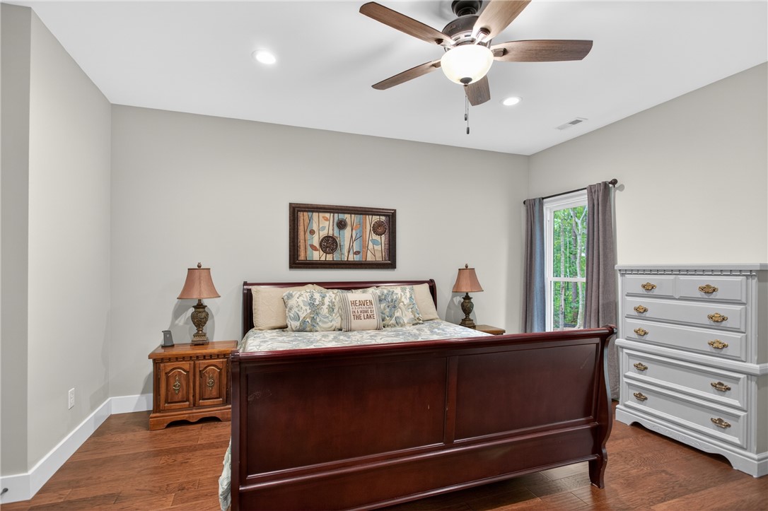 2024 Retreat Pointe Road West Union, SC 29696 - Photo 8 of 43 Gorgeous primary suite