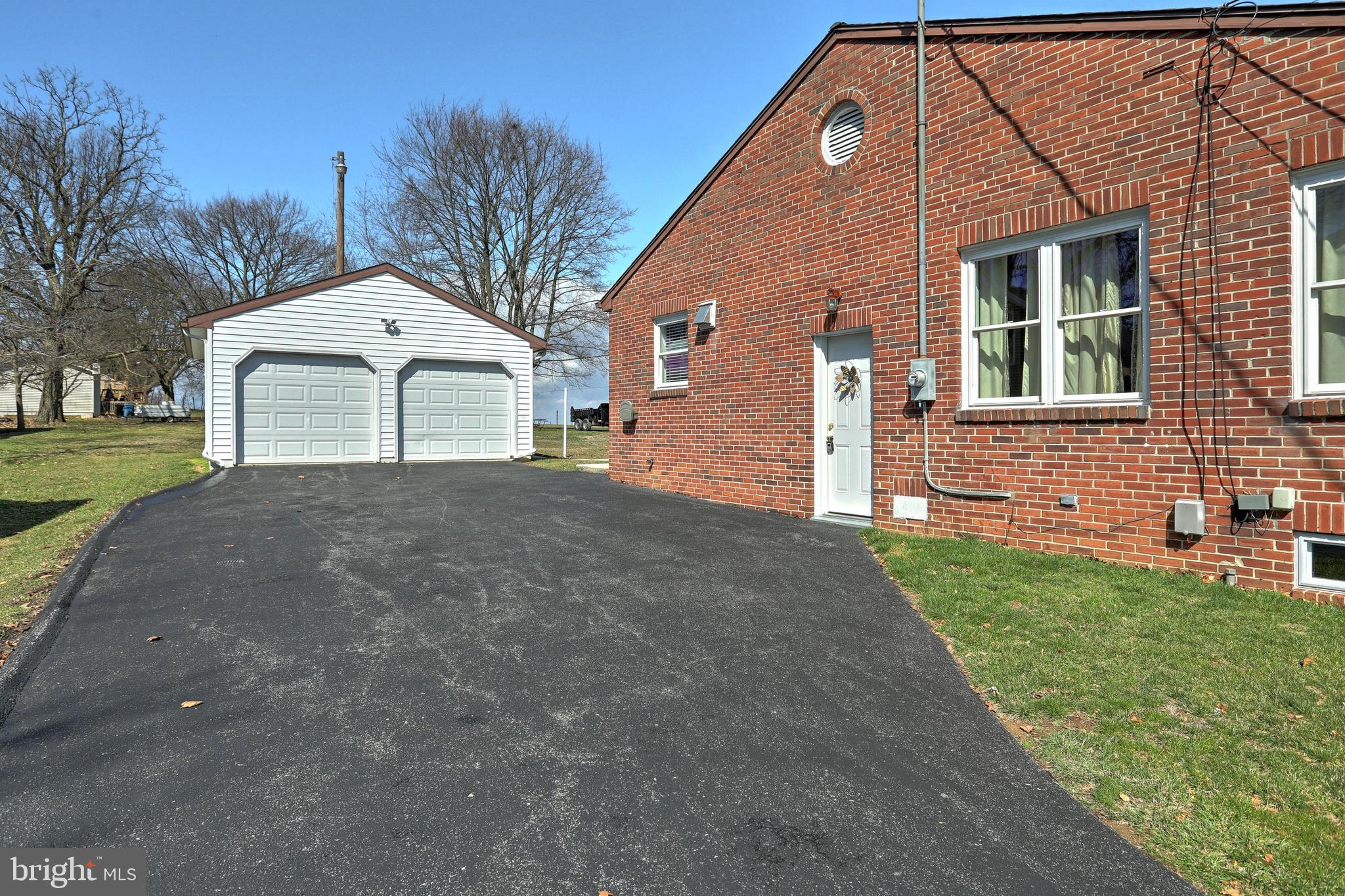1818 Stoverstown Road Spring Grove, PA 17362 - Photo 8 of 29
