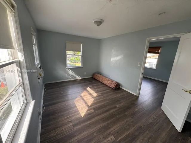 $1,500 | 921 North 17th Court, Unit 931, Hollywood, FL 33020