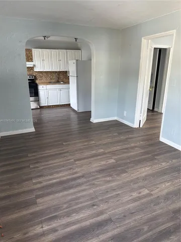 $1,500 | 921 North 17th Court, Unit 931, Hollywood, FL 33020