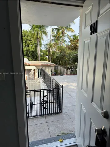 $1,500 | 921 North 17th Court, Unit 931, Hollywood, FL 33020