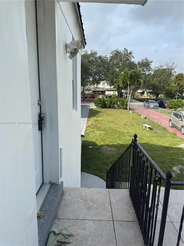 $1,500 | 921 North 17th Court, Unit 931, Hollywood, FL 33020