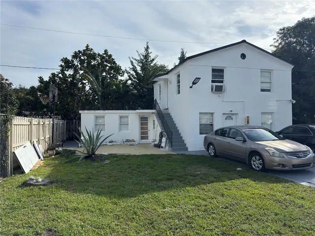 $1,500 | 921 North 17th Court, Unit 931, Hollywood, FL 33020