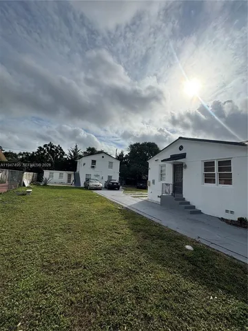 $1,500 | 921 North 17th Court, Unit 931, Hollywood, FL 33020