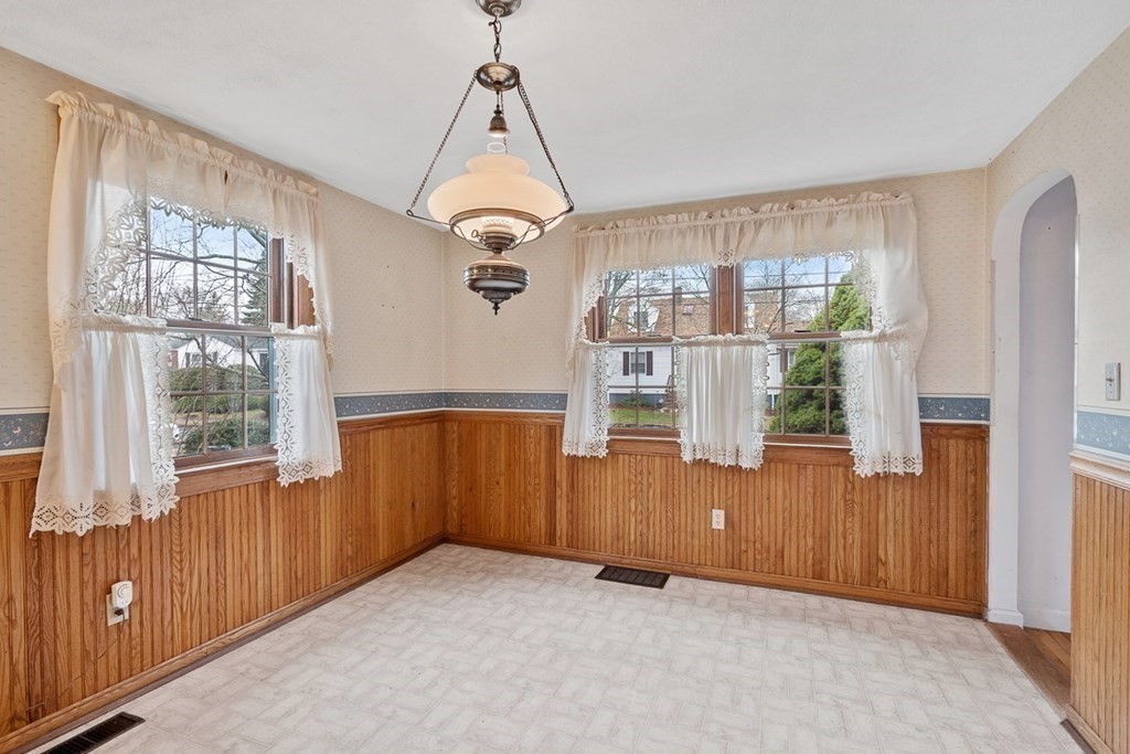 16 Beebe Lane Wakefield, MA 01880 - Photo 11 of 30