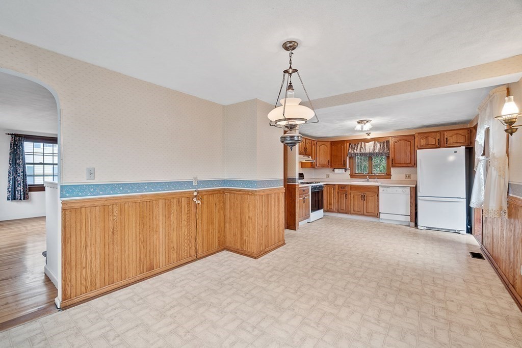 16 Beebe Lane Wakefield, MA 01880 - Photo 12 of 30