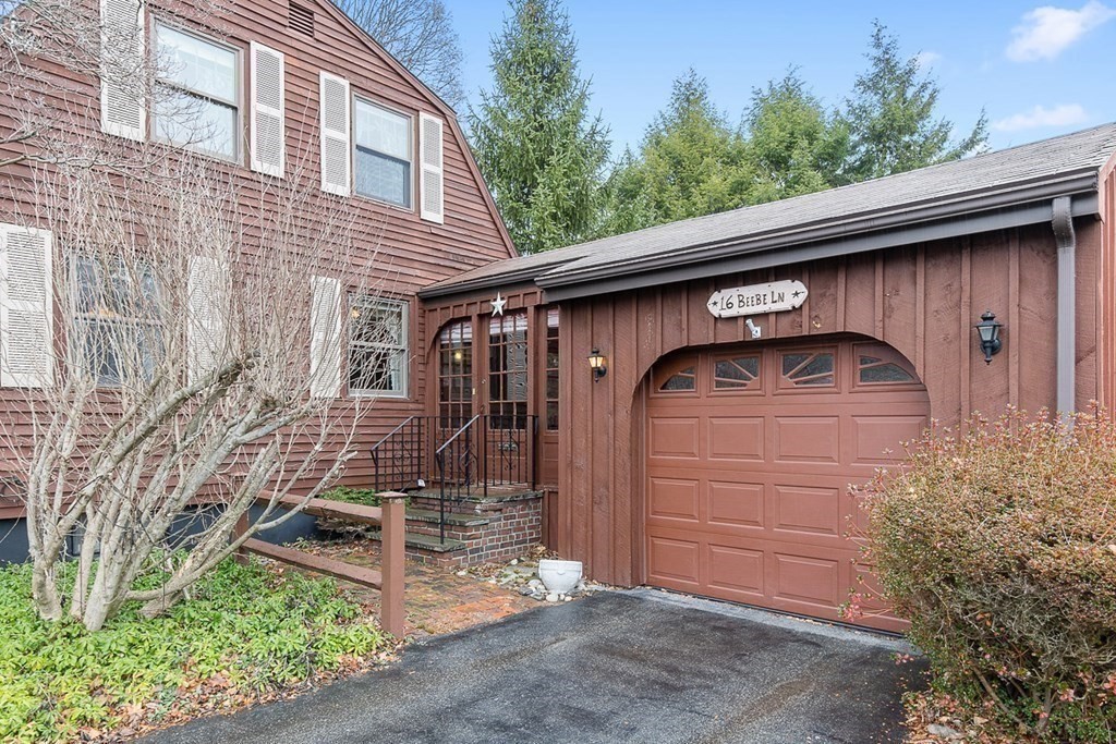 16 Beebe Lane Wakefield, MA 01880 - Photo 3 of 30