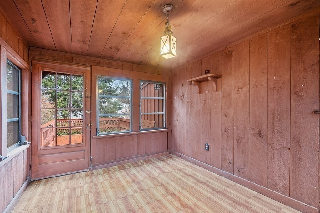 16 Beebe Lane Wakefield, MA 01880 - Photo 8 of 30