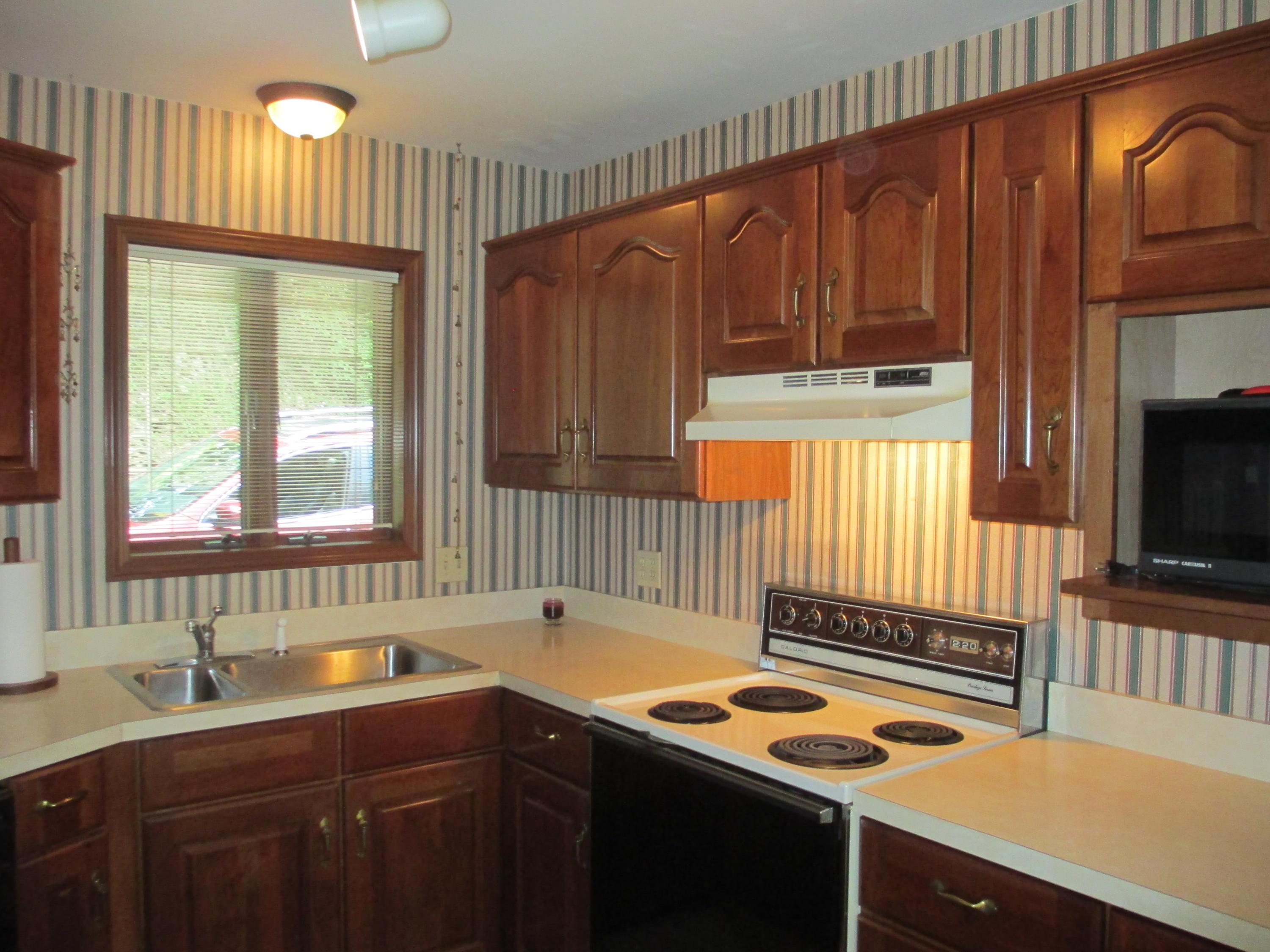 178 Pima Lane Logan, OH 43138 - Photo 7 of 28